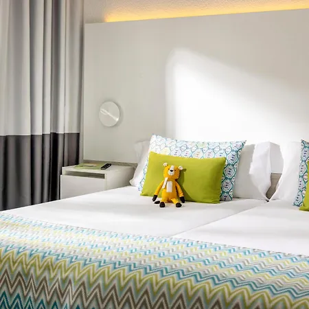 Tui Magic Life Cala Pada 4* 圣埃乌拉利亚