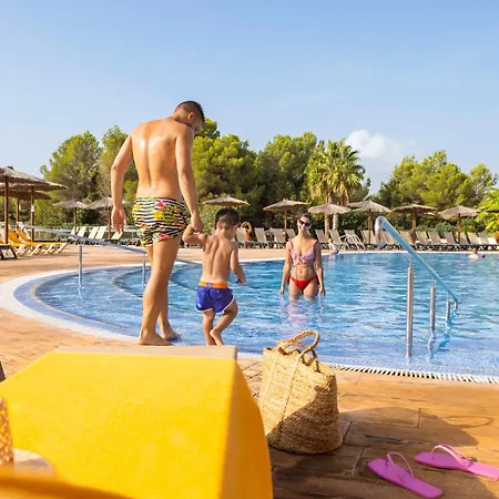 Tui Magic Life Cala Pada 4* 圣埃乌拉利亚
